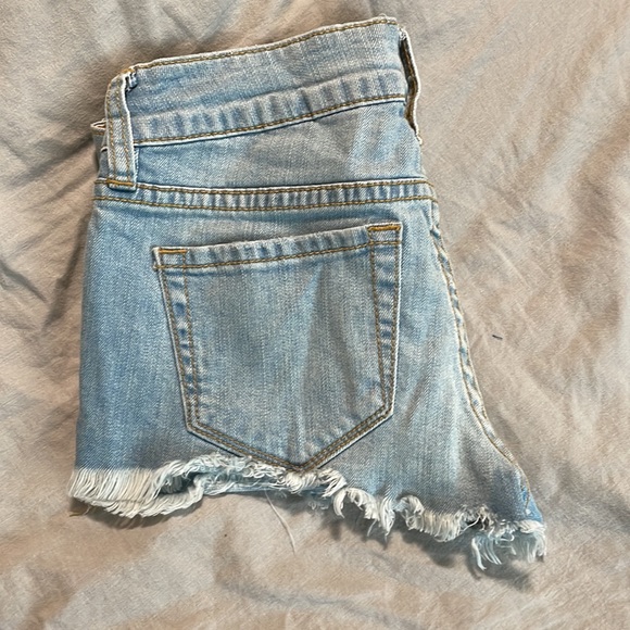 Short jean shorts - Picture 5 of 5